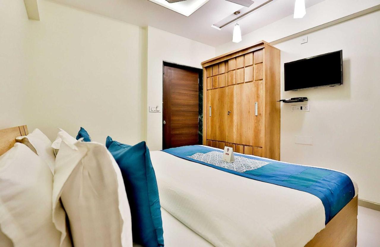 Collection O 12462 Hotel Shiv Inn Гандинагар Екстериор снимка